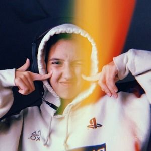 Meet your Posher, Abigail